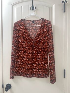 East 5th Rust and Black Leaf-Print V-Neck Long Sleeve Top